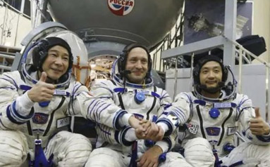 日本太空游客乘俄飛船抵達國際空間站