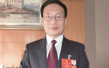 全国人大代表、荆州市市长崔永辉： 打好“三张牌” 聚焦医疗大健康产业