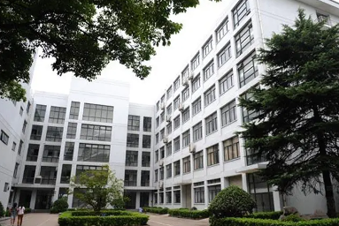 长三角职业技术教育教师培养培训创新联盟在上海第二工业大学成立