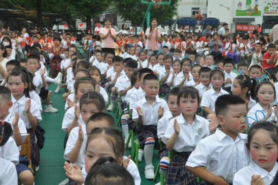 04 歙县王村中心幼儿园 又到了一个快乐毕业季649.png