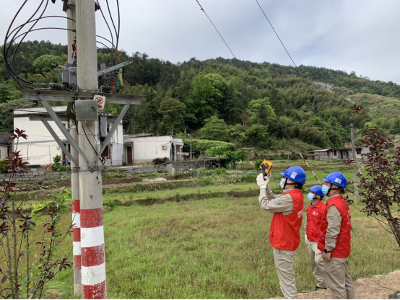 国网福建罗源县供电公司：巡线保电服务忙 秋收用电有保障