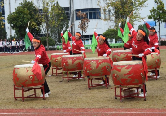 04 歙县三阳镇老年学校亮眼教育集团运动会261.png