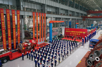 国内首台自主研制F级50兆瓦重型燃气轮机在东方电气完工发运