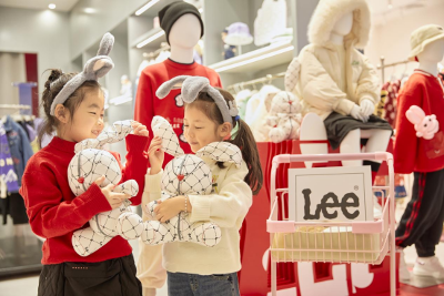 百年国际品牌Lee碰撞传统中国元素 玩味时尚新纪“年”