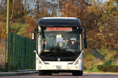 中企造自動駕駛大巴客車將在法國載客運營