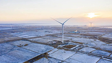 中国石油风电项目首台风机在吉林油田正式并网发电
