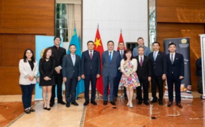 哈萨克斯坦领事馆访屯门区促进“一带一路”合作，共建和谐美好社区