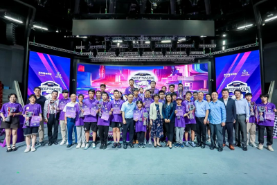 首届Amazon DeepRacer高校挑战赛总决赛于上海顺利落幕
