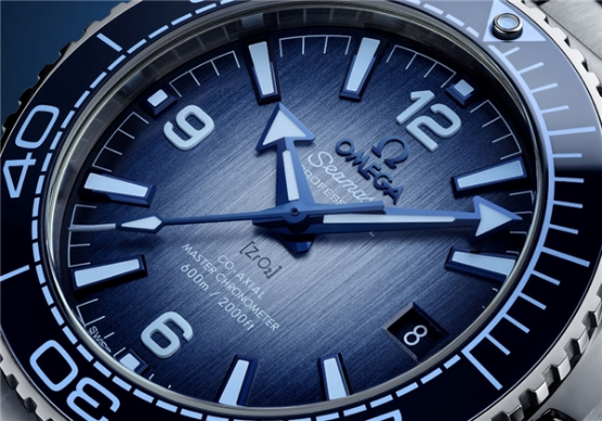 04 海神波塞冬的新坐骑 欧米茄海马系列Seamaster in Summer Blue腕表852.png