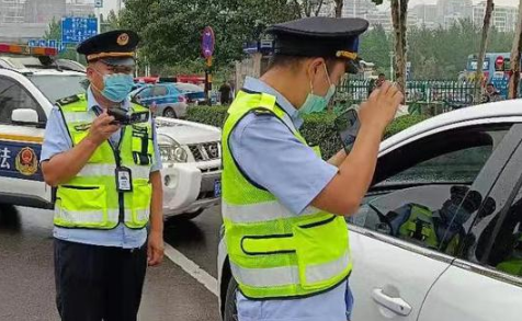 加大對違規(guī)網約車、順風車執(zhí)法力度為乘客安全出行提供保障！