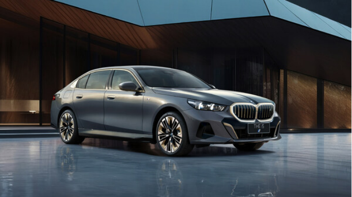 A10 全新BMW 5系長軸距版全球首發(fā)397.png