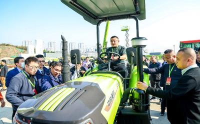 中联重科农业机械全球商务大会隆重举行 开创农机发展新格局
