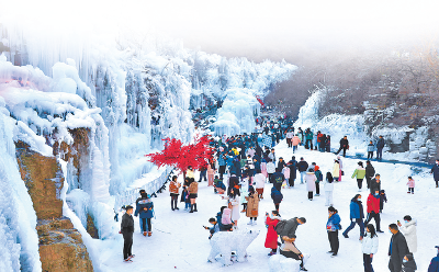 国内旅游收入同比增长超两倍 元旦假期冰雪游火爆