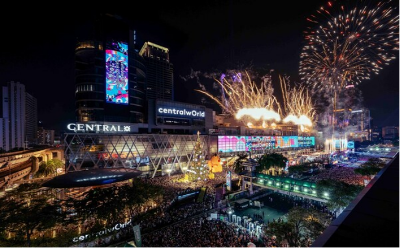 泰国尚泰世界购物中心 centralwOrld: 数十万人共庆2024年新年