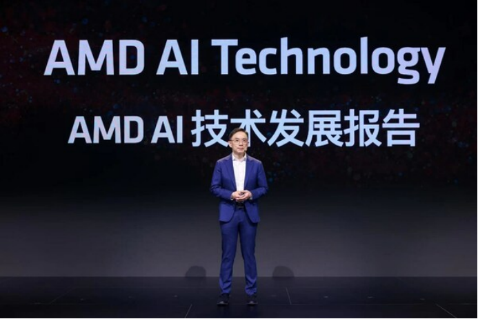 15 AMD在北京AI PC创新峰会上展示Ryzen AI PC生态系统的强大实力996.png