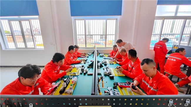 打造产业工人职业发展大学校 中铁上海局三公司物资设备租赁中心技能培训显成效
