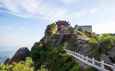 旅游消費活力釋放 上市旅企半年報業(yè)績亮眼