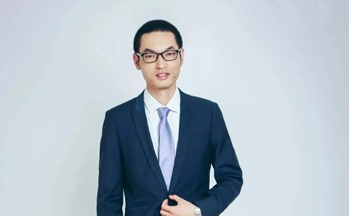 企业法律风控的“守门人”——《申度探访》走进上海市金马律所对话资深律师冯大志