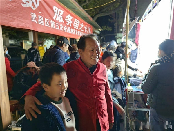 s6576bd524a8d1.jpg