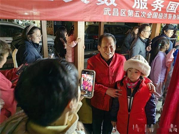 s6576bd6074eca.jpg