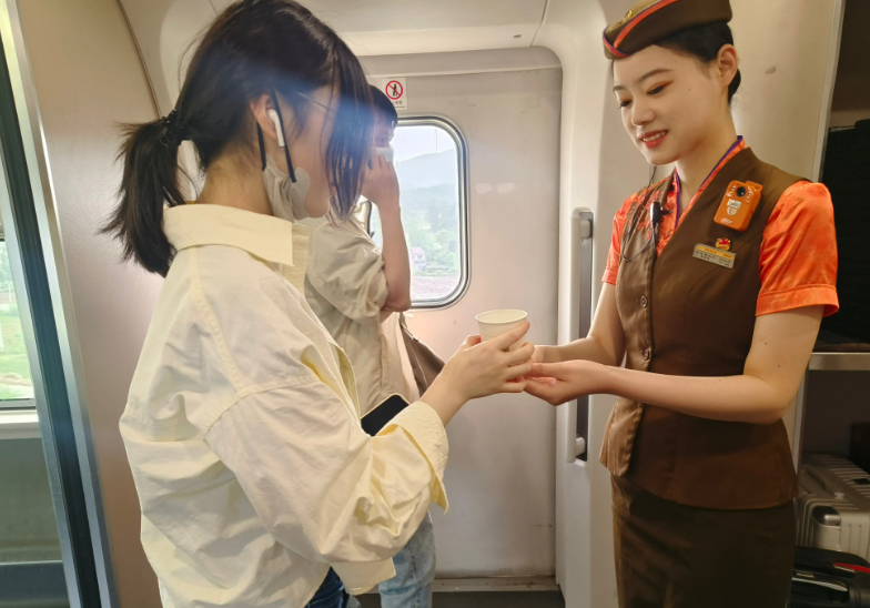 調(diào)整學(xué)生票，服務(wù)更暖心