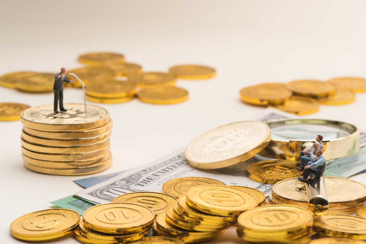 香港金盛貴金屬：黃金投資會(huì)虧嗎？2025 年行情數(shù)據(jù) + 科學(xué)控虧指南